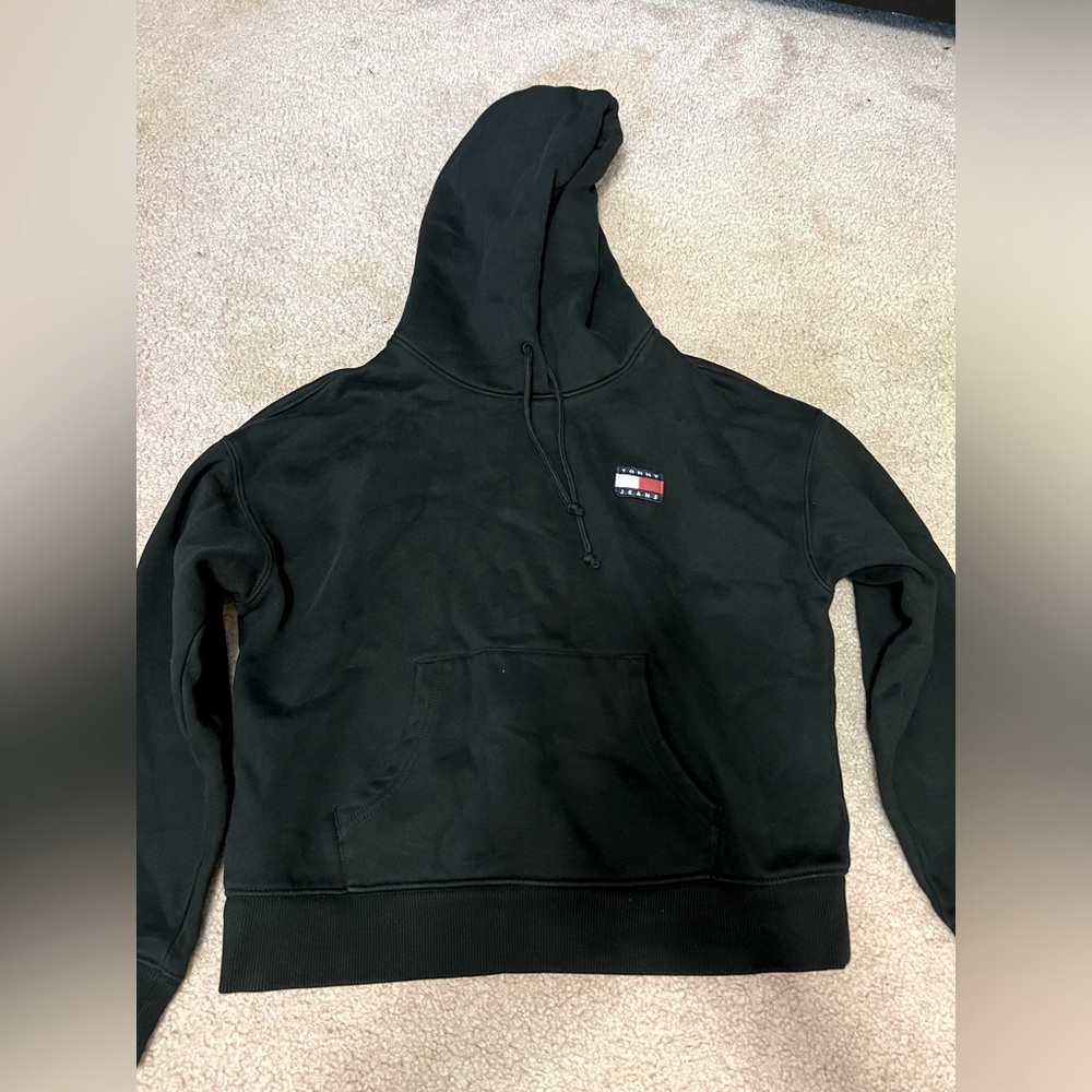tommy hilfiger cropped sweatshirt